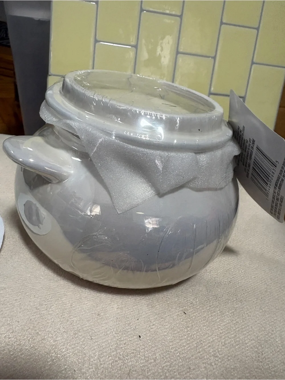 Opalescent Ceramic Covered cauldrons 16oz